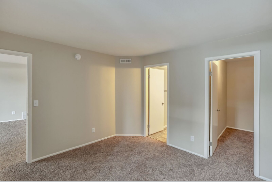 Seasons at Pebble Creek Apartment Homes Image 24