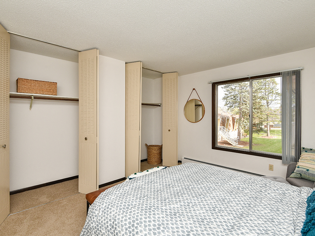 Pines of Burnsville Image 14