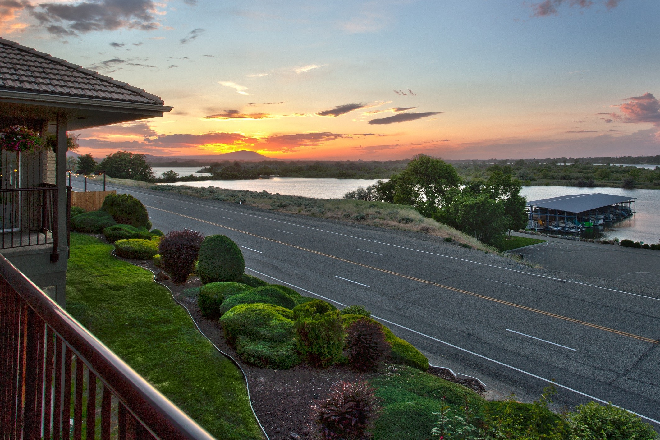 Evergreen Ridge Apartments Image 11