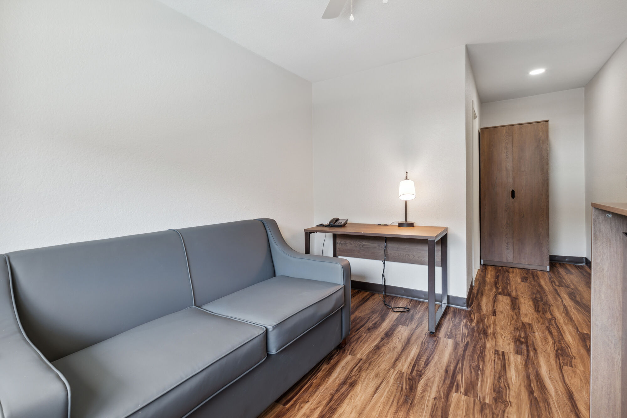 Atrium Flats Image 19