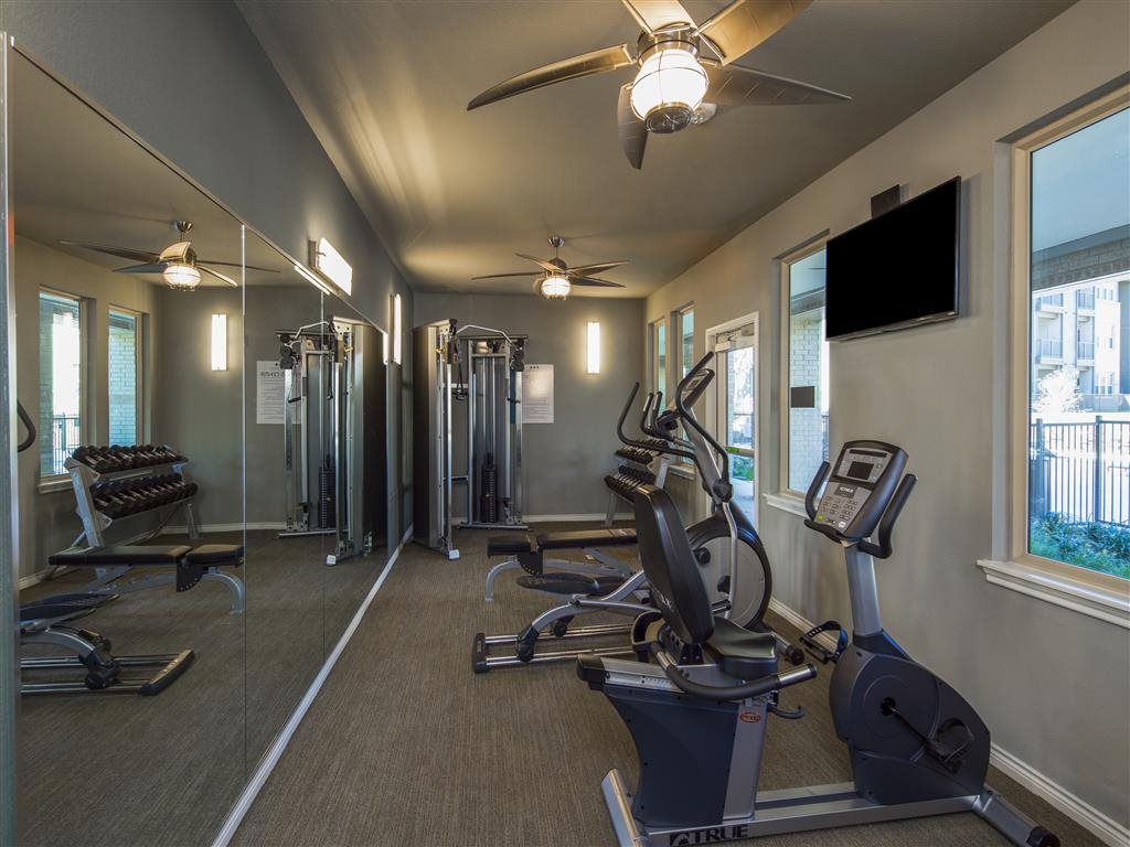 Emerald Village Image 5