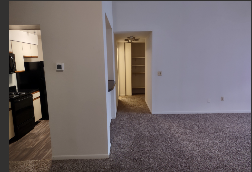 Marlboro Classic Apt & Redwood Square Image 34