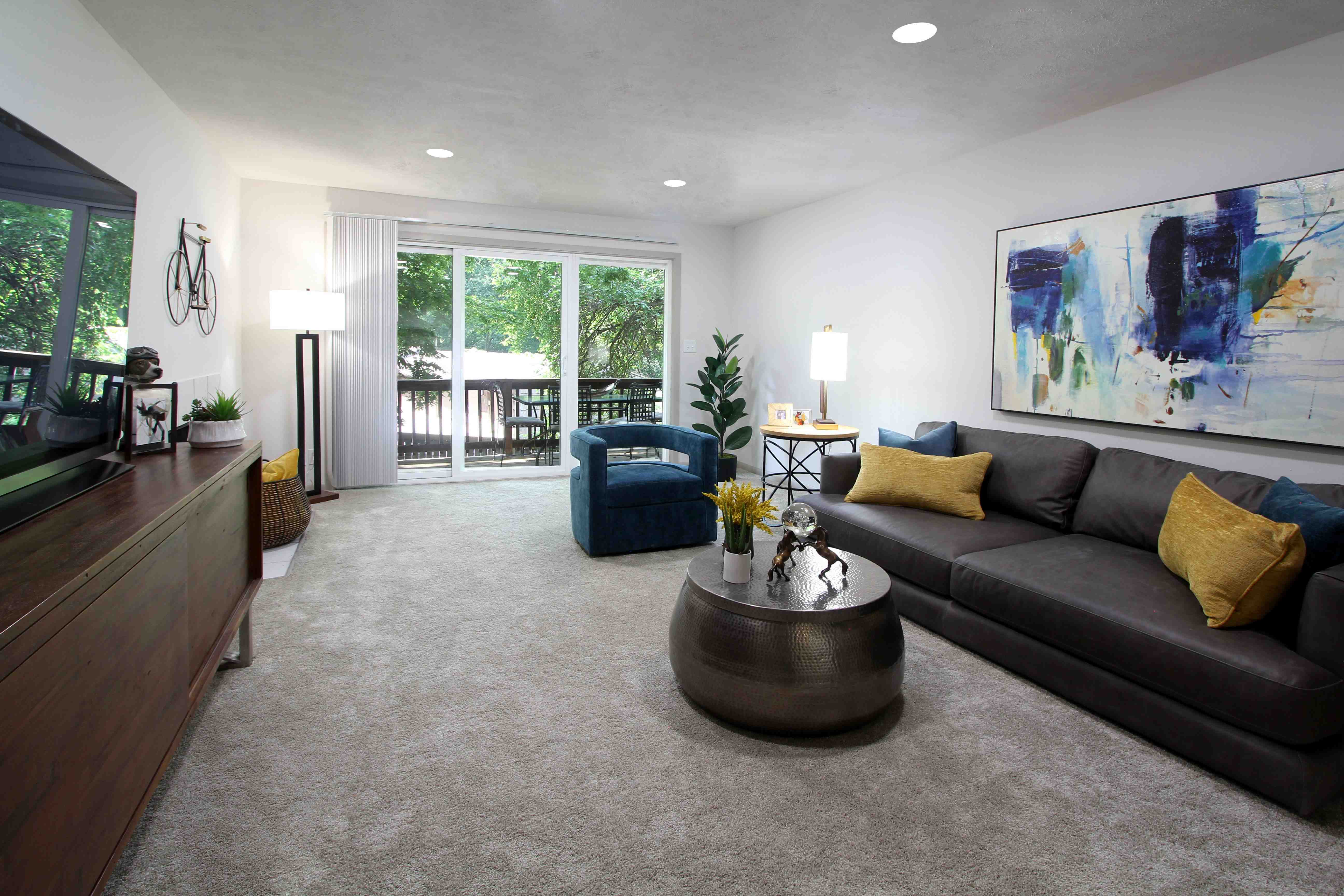 Latvian Village Apartments Image 3