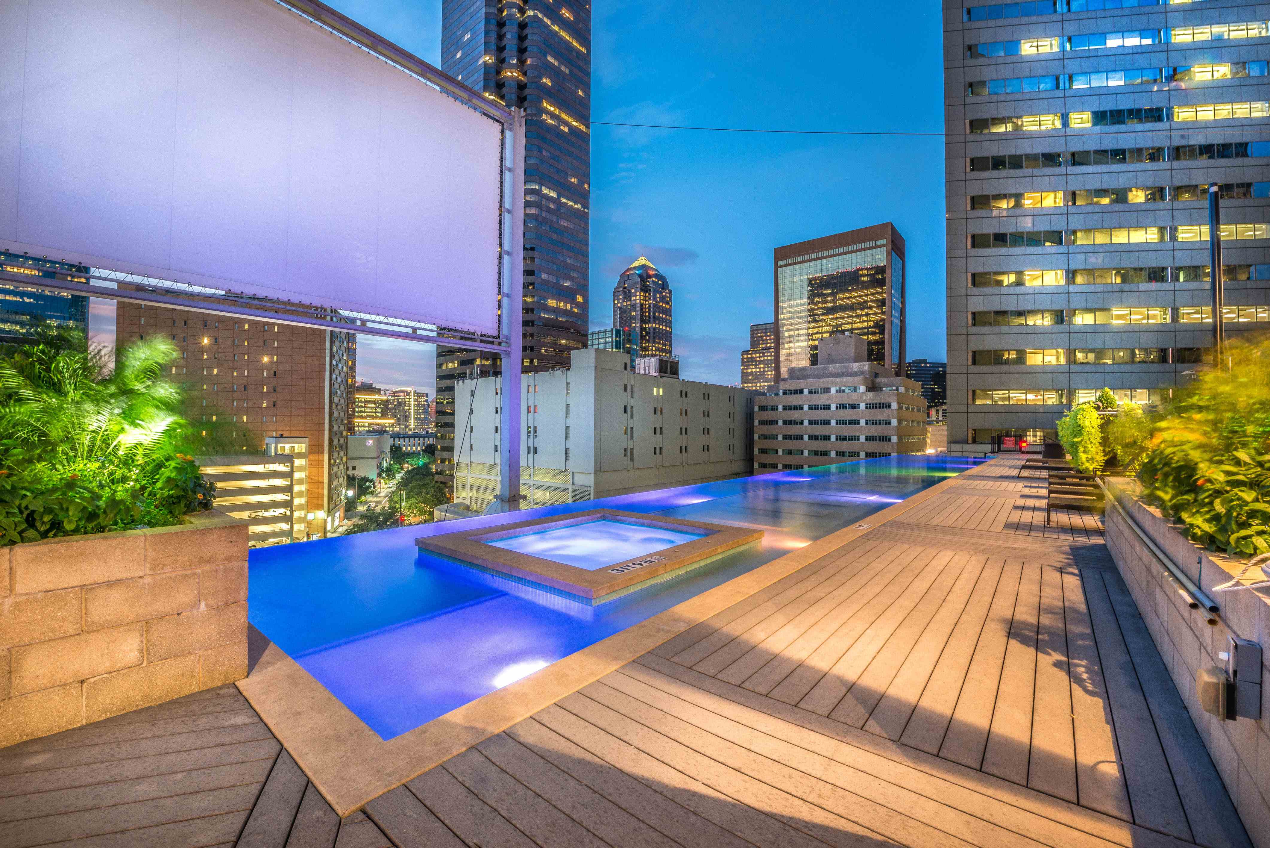 Mosaic Dallas Image 20