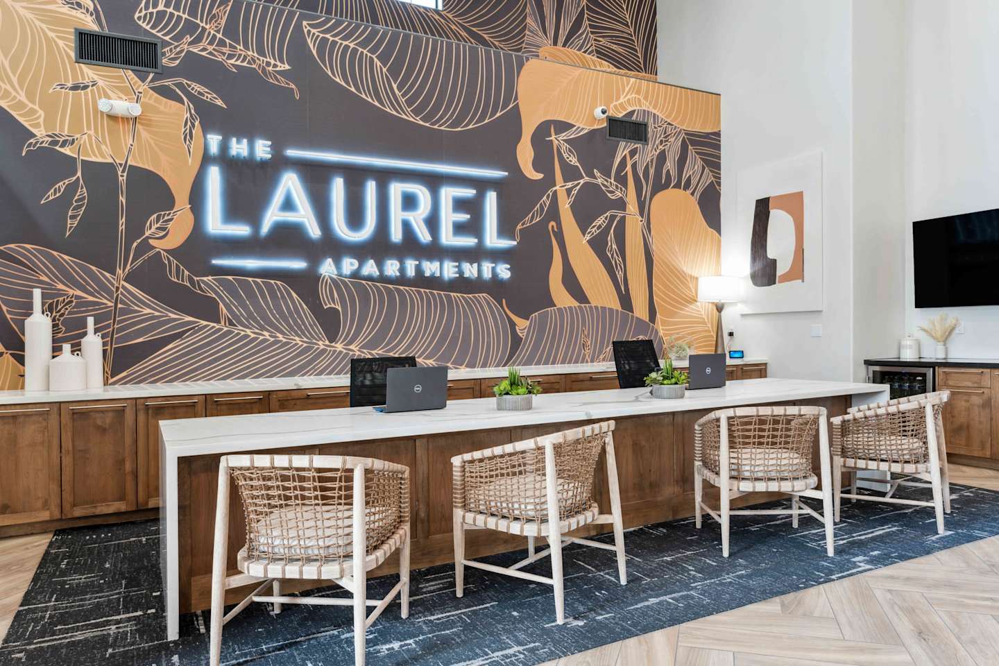 The Laurel Apartments Image 29