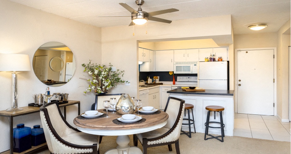 Embassy Park Apartments Image 7