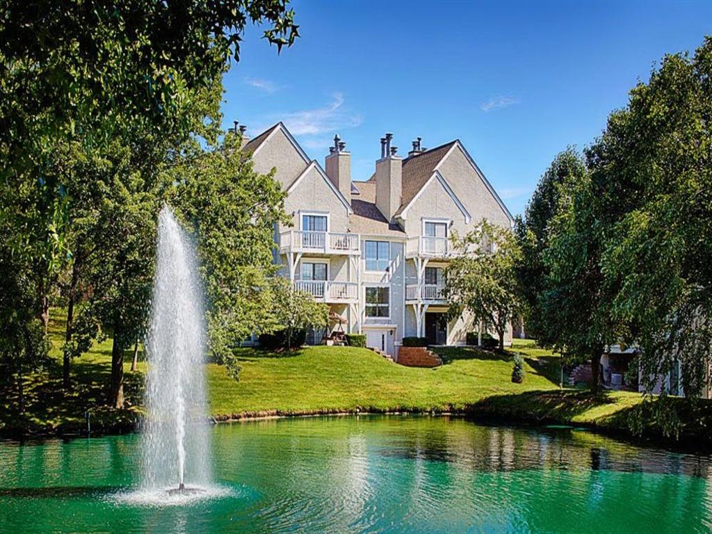 Hunters Pointe Image 1