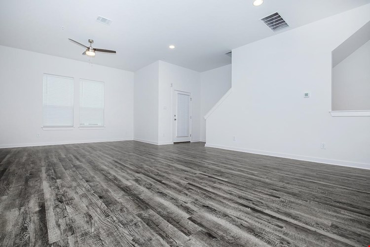 Trailside Oaks Image 21