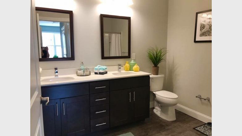 Canal Crossing at Whitneyville West Image 11