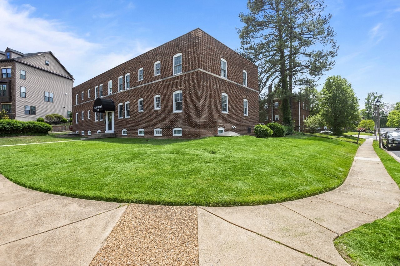 Fisher House Apartments Image 13