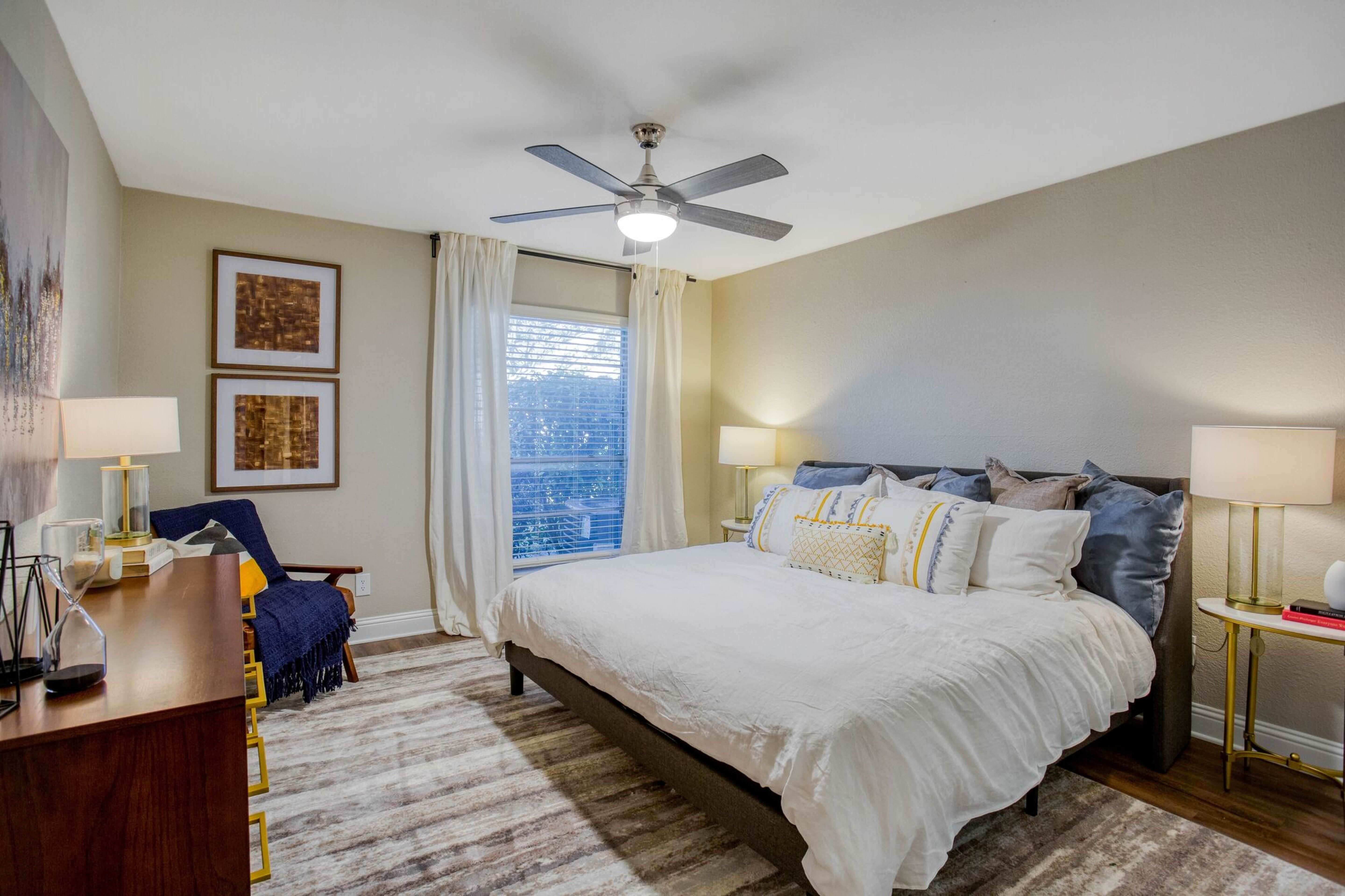 Verlaine on the Parkway Image 22