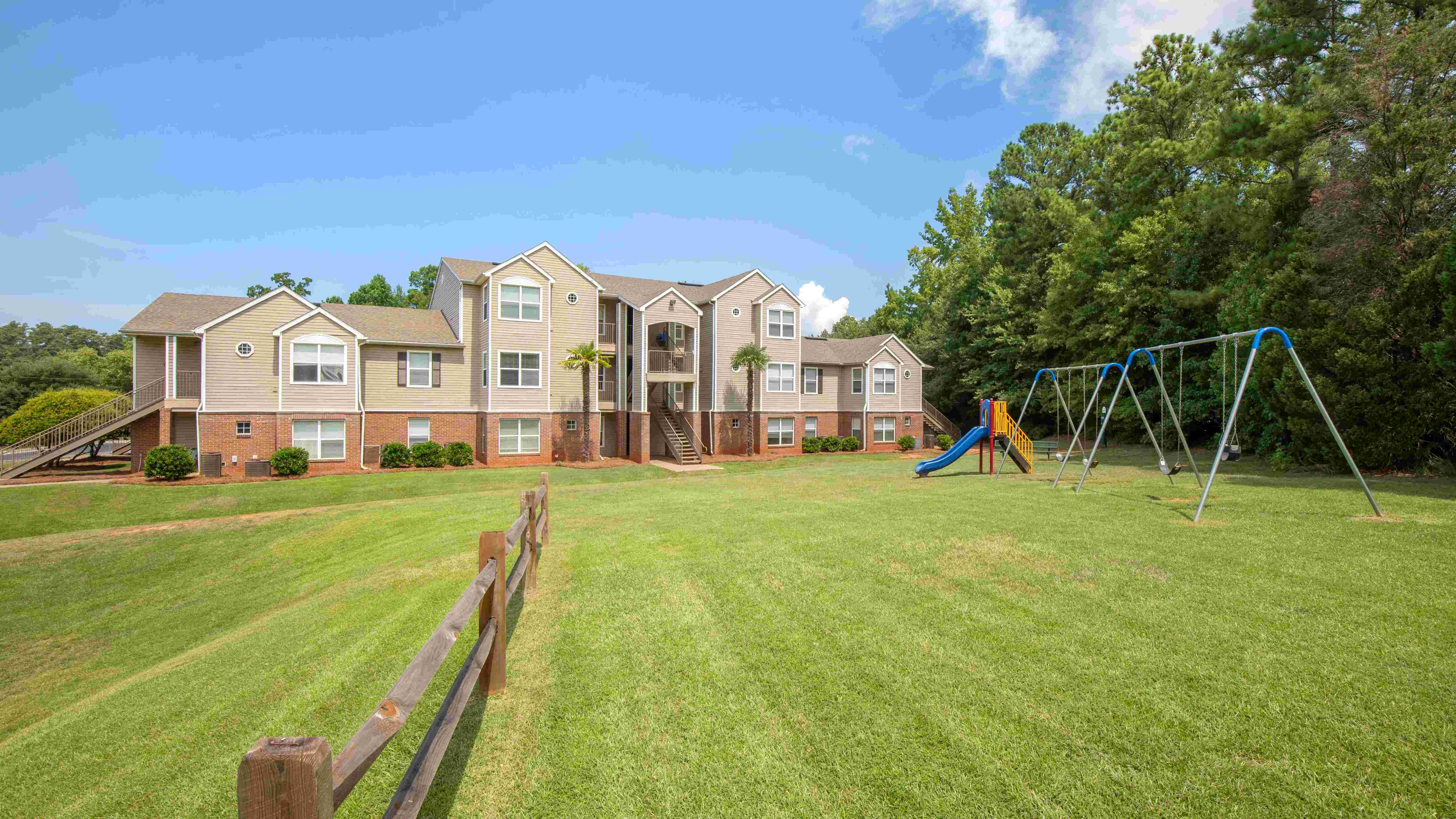 Let your kids run free at our on-site playground for unforgettable outdoor adventures. Vibrant playsets and swings set the stage for boundless fun and cherished memories for families. 