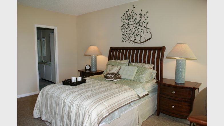 Sunrise on the Green Image 11