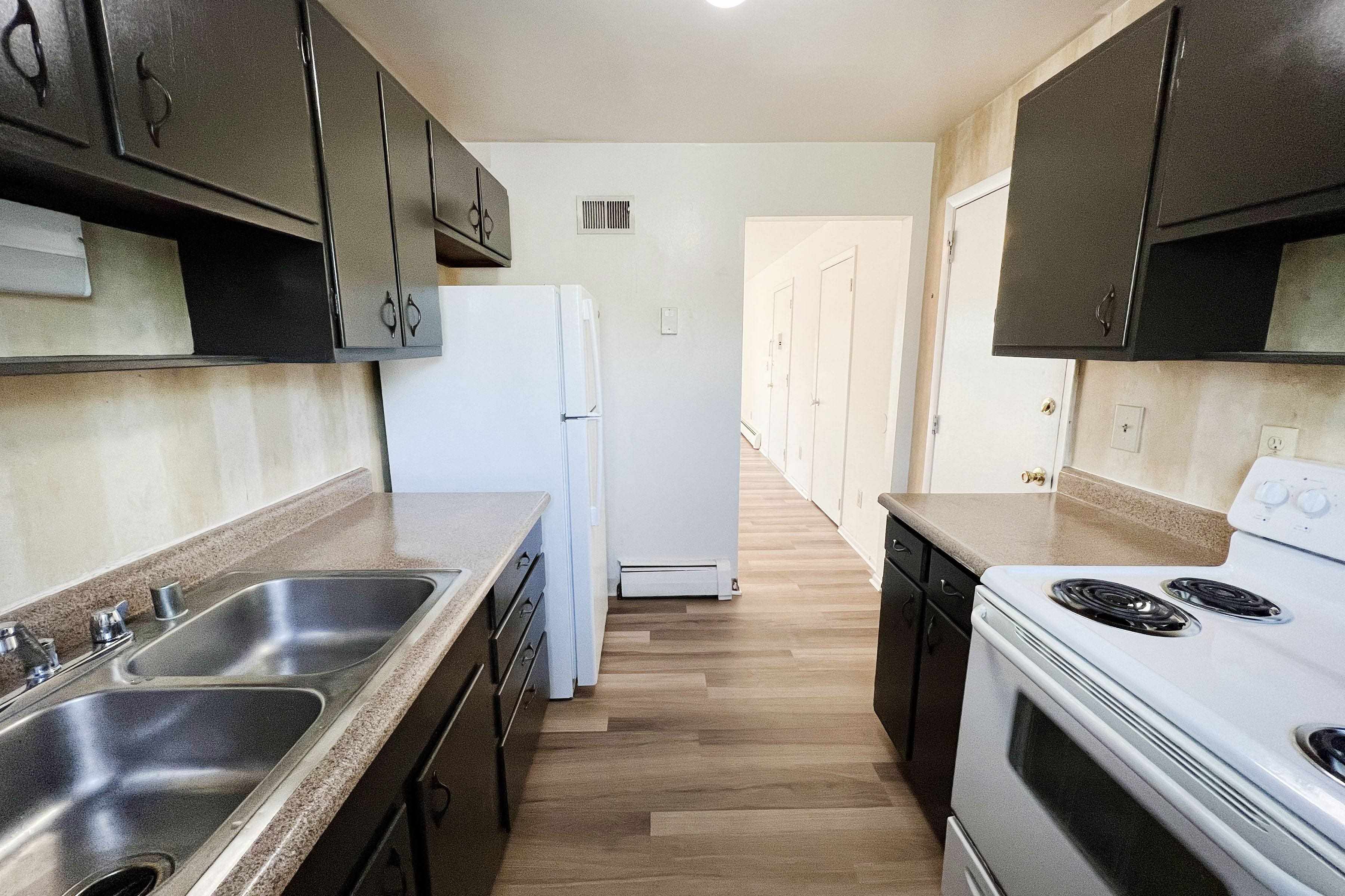 Forest Park Apartments Image 3