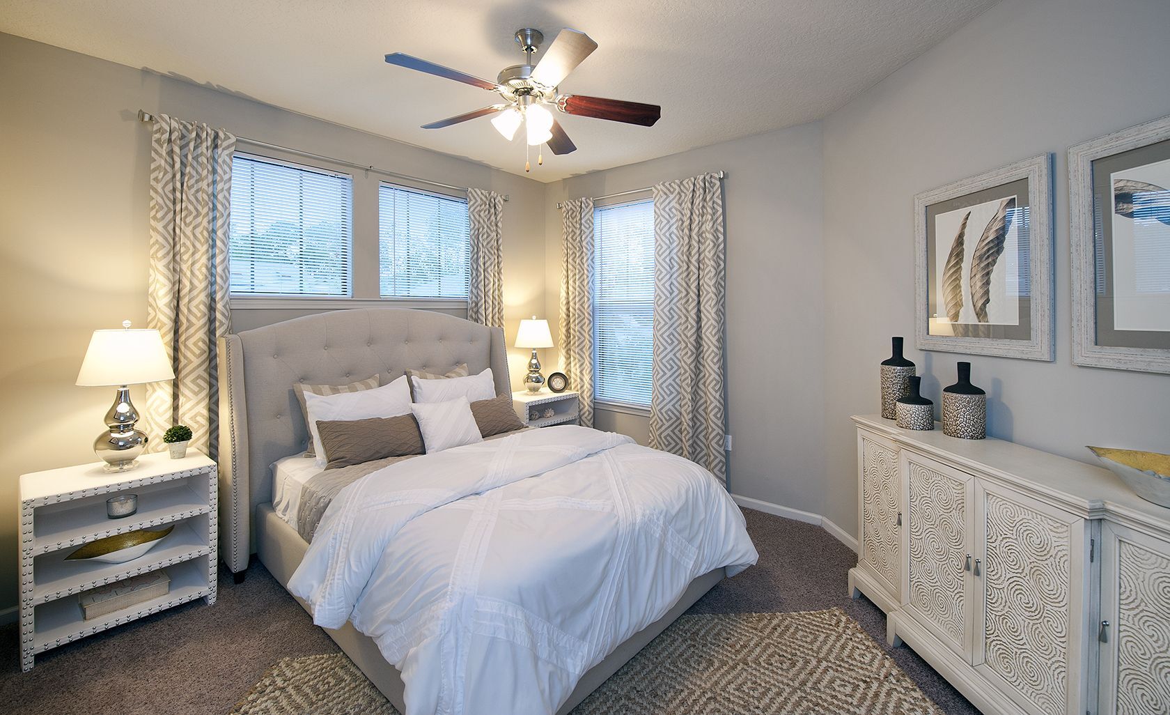 White Palm Apartments Image 7