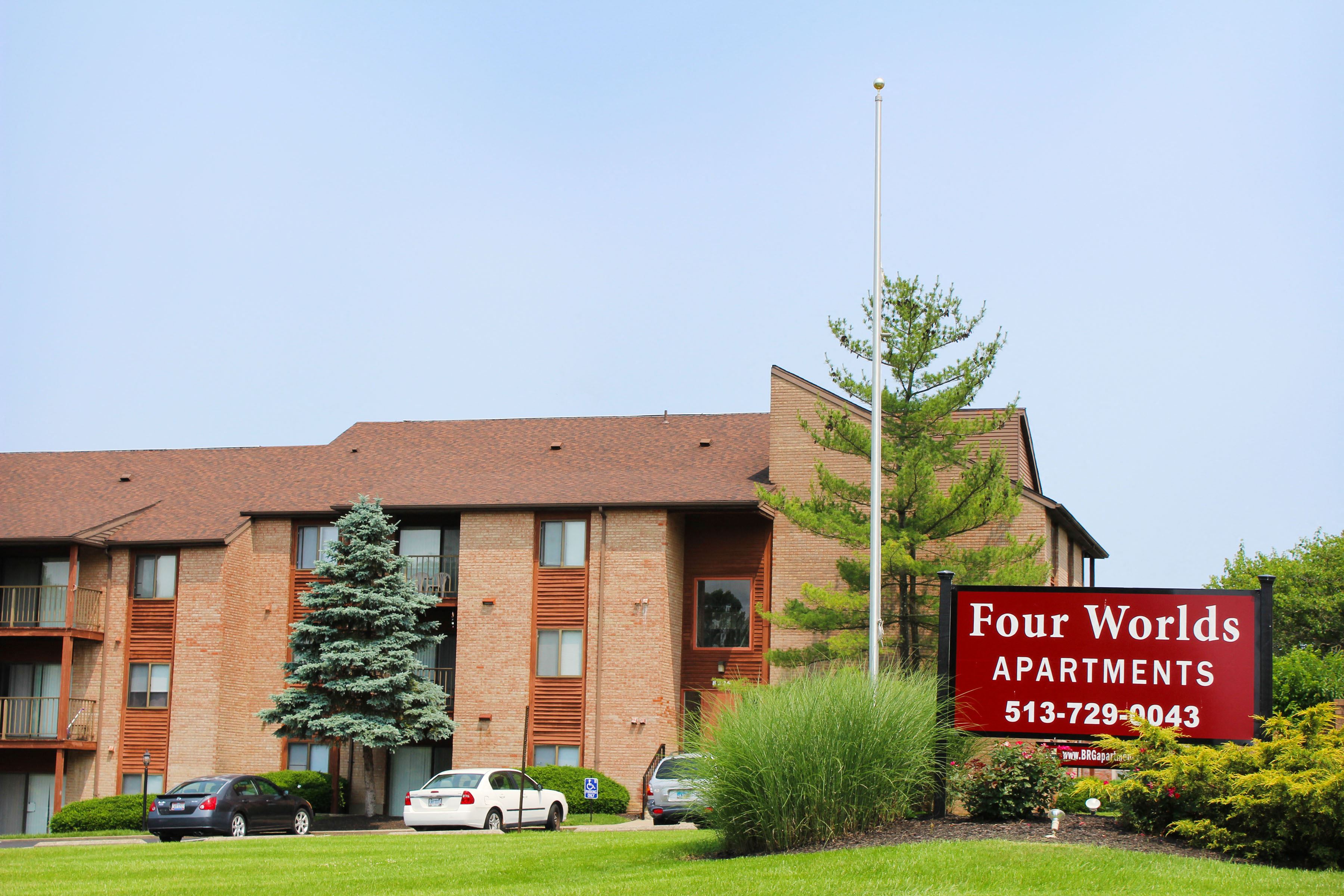 Four Worlds Apartments Image 14