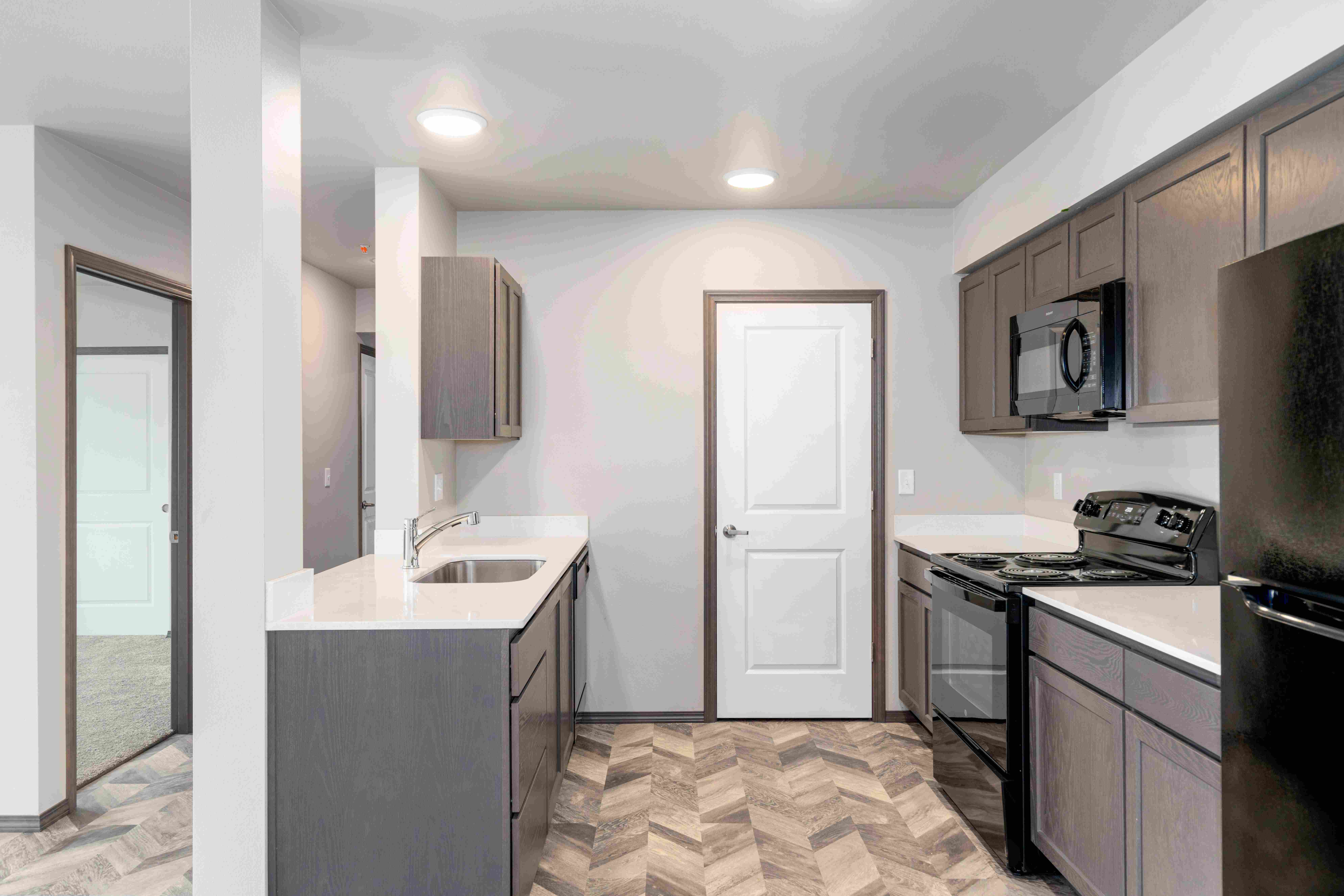 Pioneer Apartments Image 10