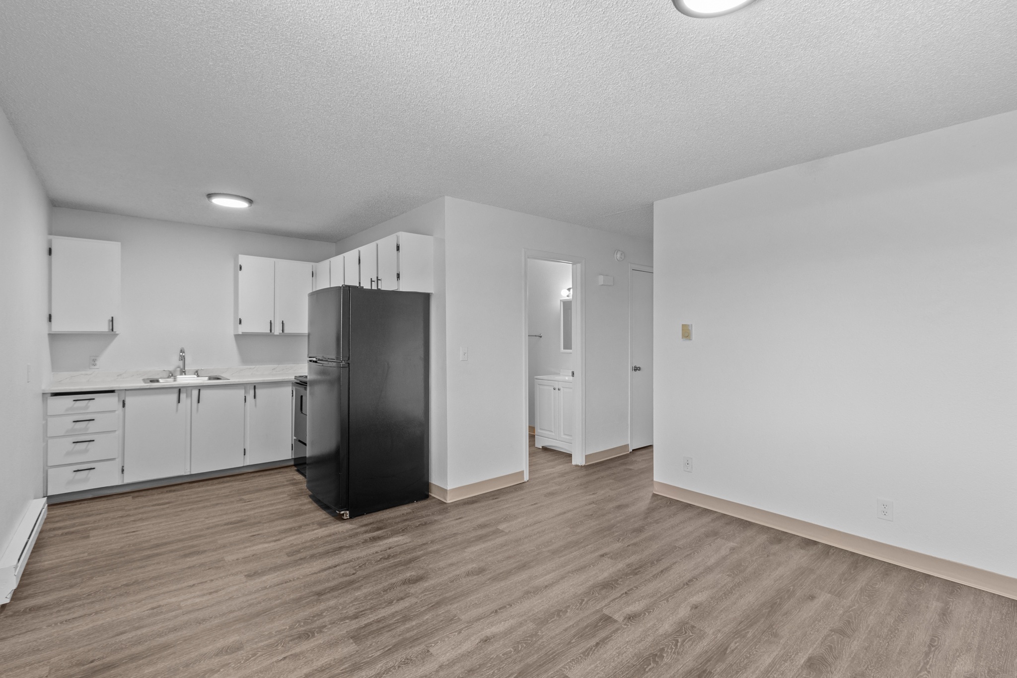 Creekside Apartments Image 1