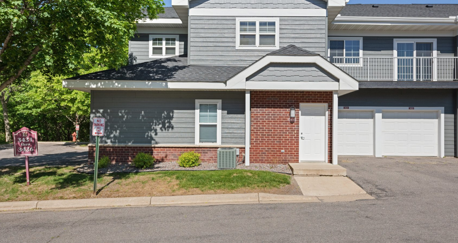 Lake Hazeltine Woods Townhomes Image 1