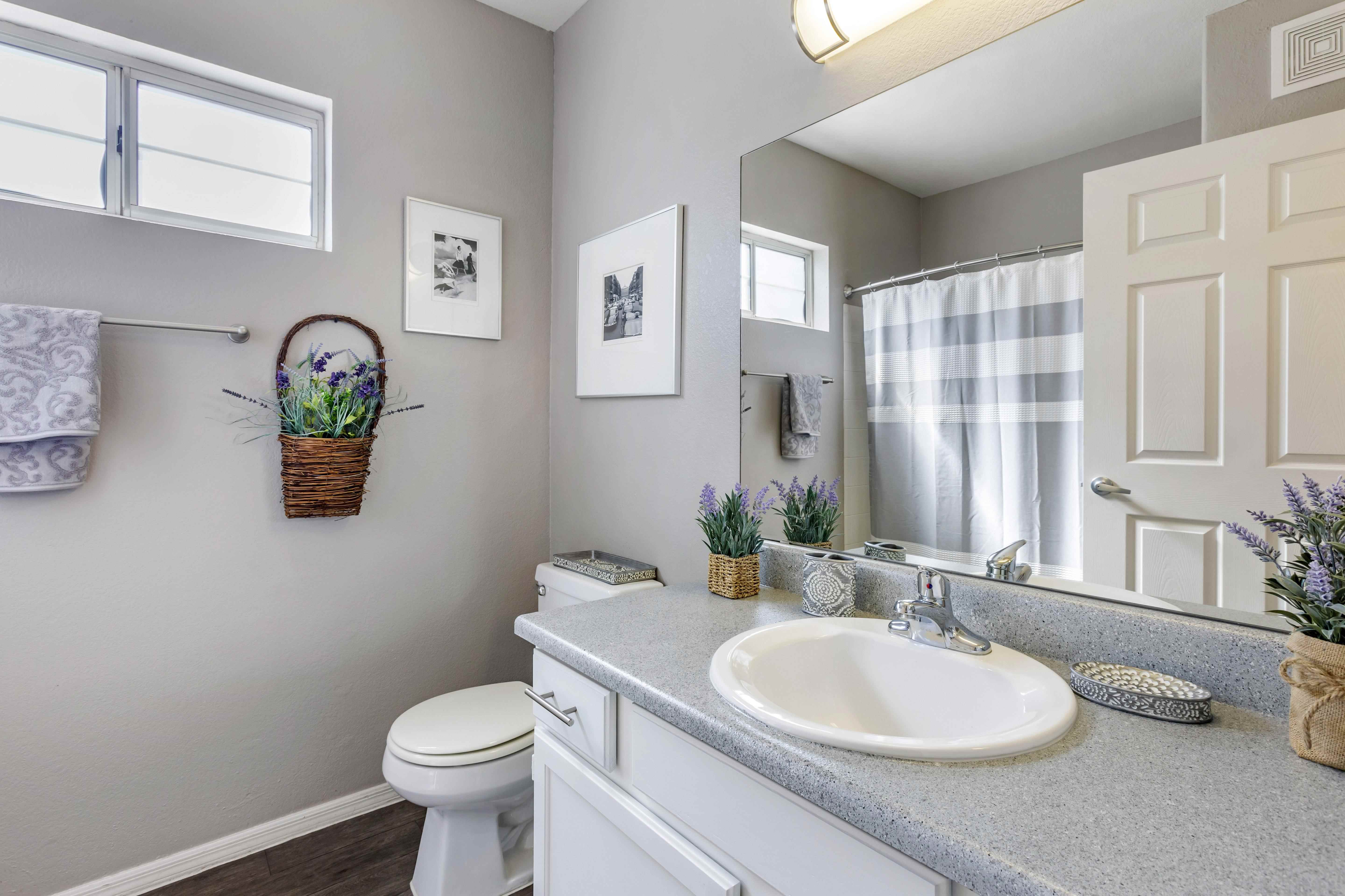 Carlyle Townhomes OLD Image 40