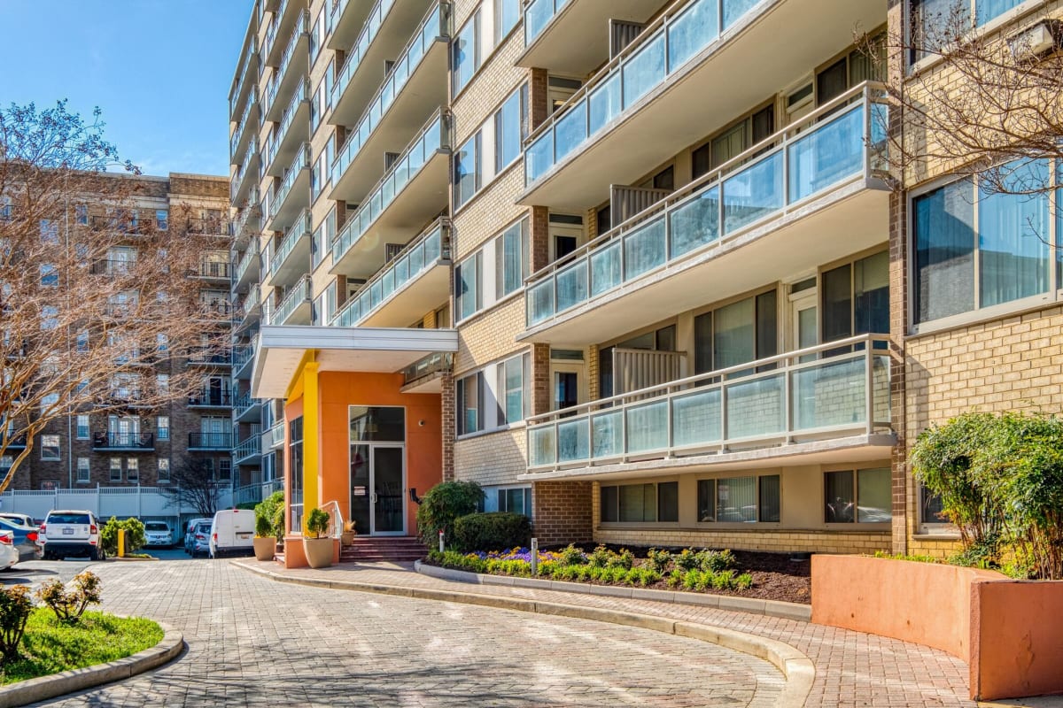 Meridian Towers Image 1