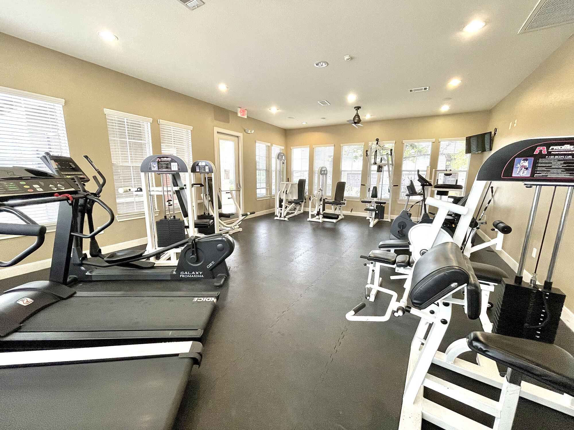 The Abbey at Stone Oak Image 15