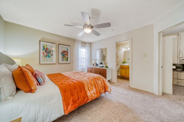 The Views at Laurel Lakes Apartment Homes Image 8