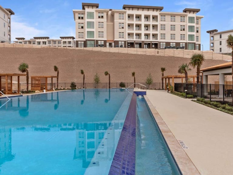 Reveal Skyline Image 2