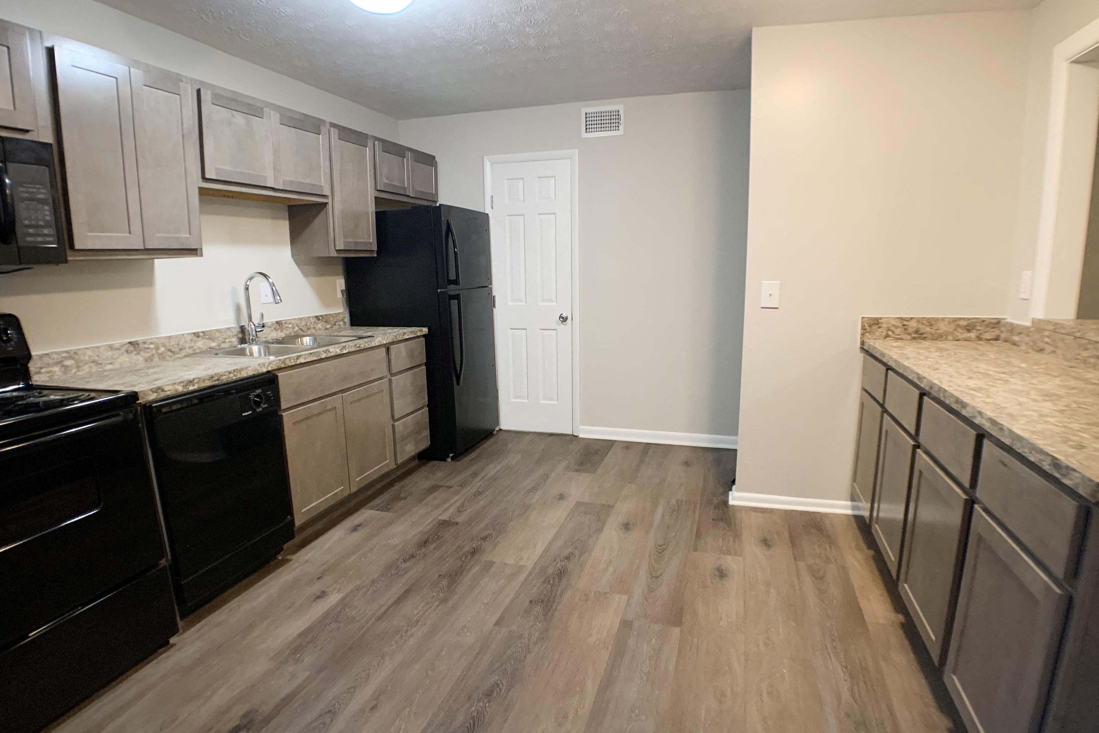 Revere Village Apartments Image 48