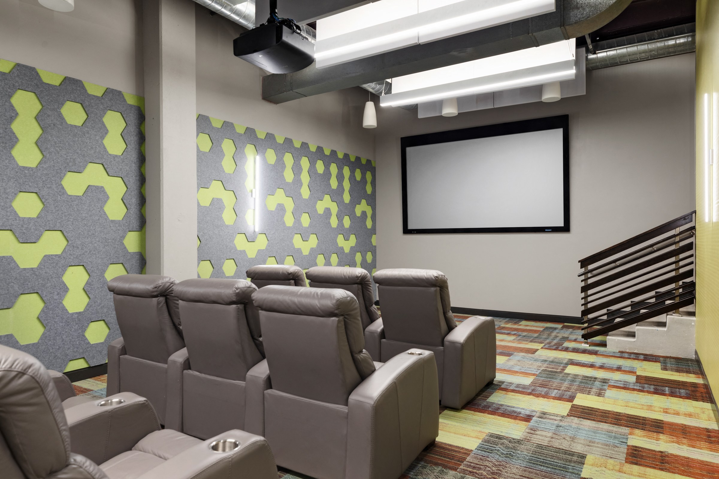 Kellogg Square Image 21