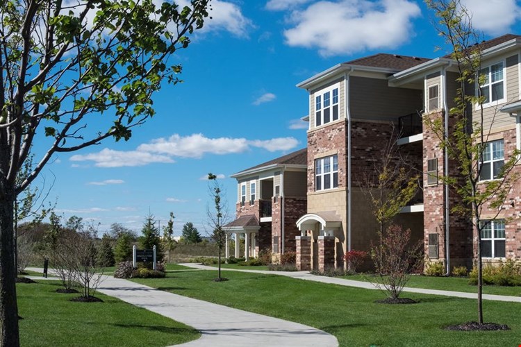 Algonquin Square Apartment Homes Image 16