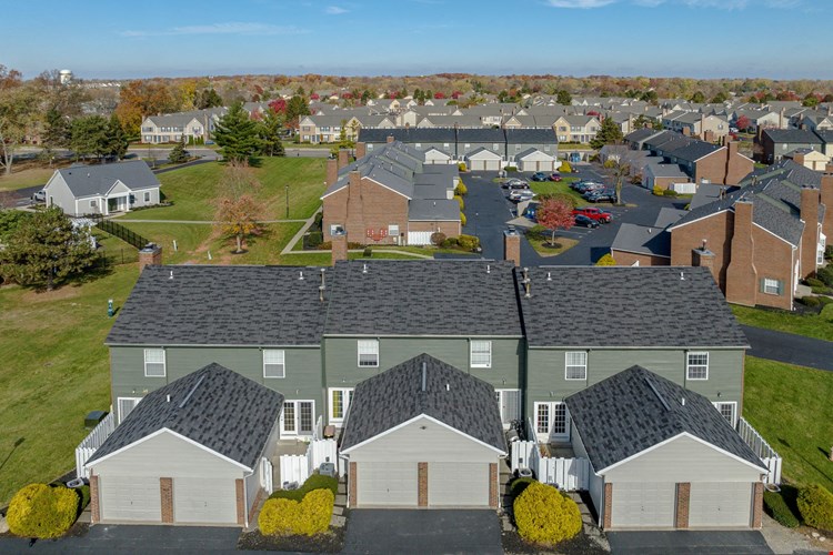 Heathermoor and Bedford Commons Apartments Image 27