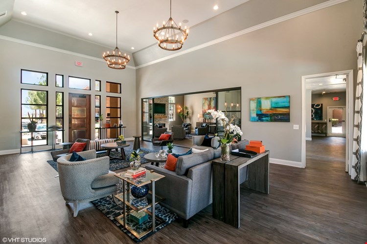 Ascent at Silverado Apartments Image 11