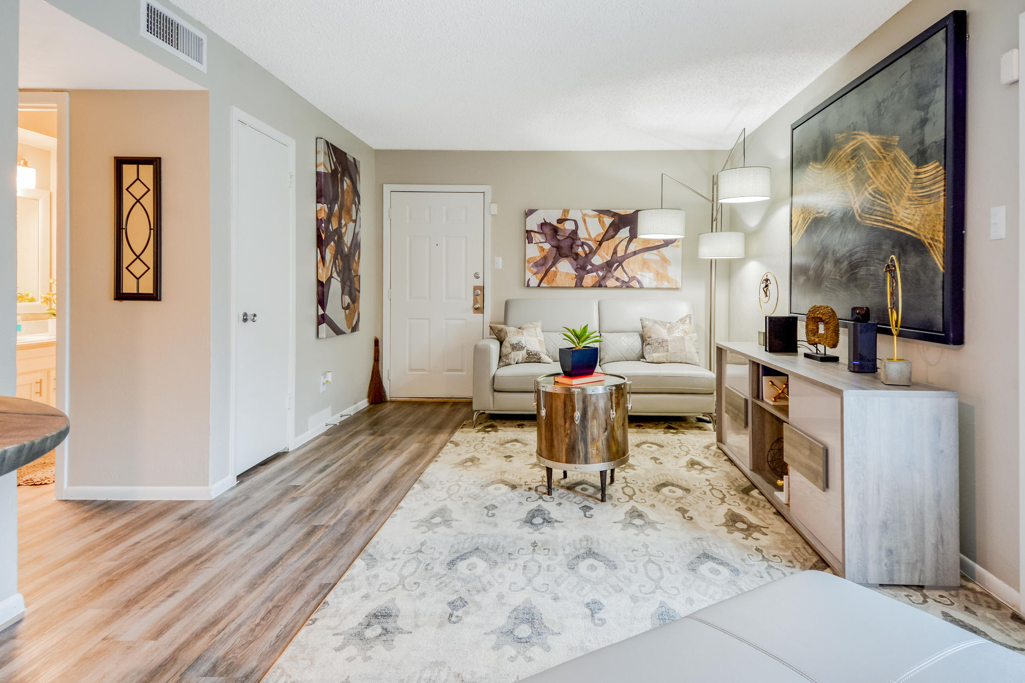 South Shore Coastal Living Image 19