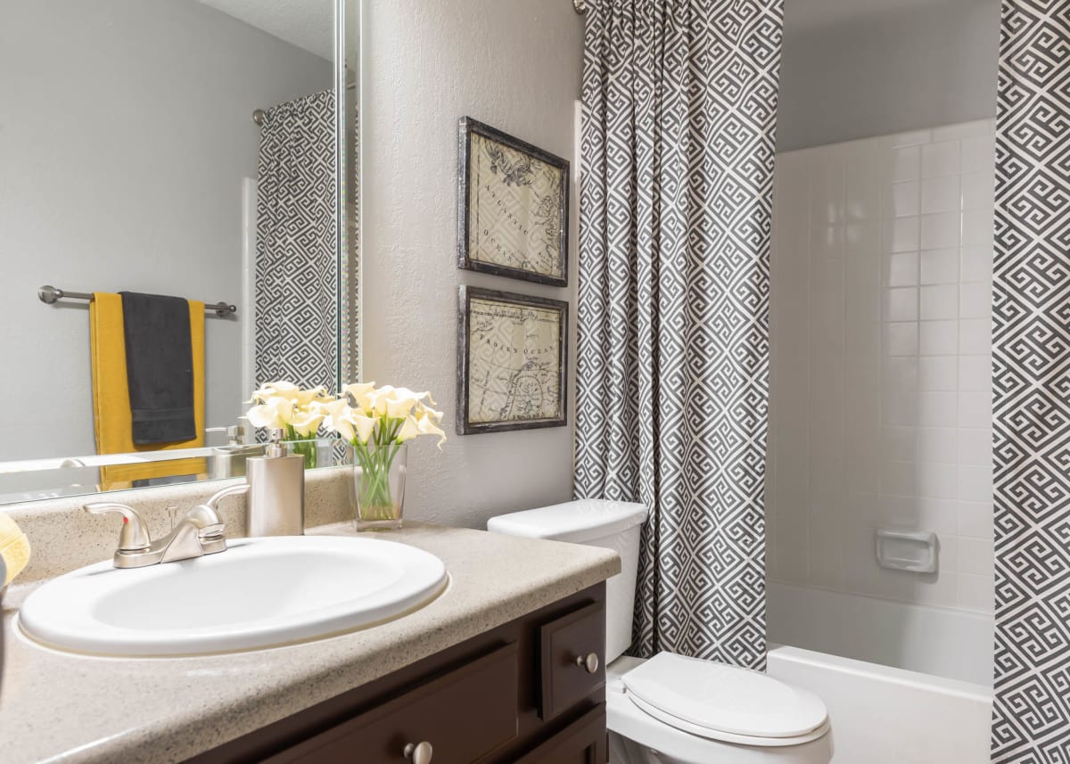 Averly Apartments Image 9