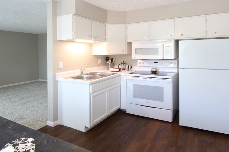 Kensington Woods Apartments Image 3