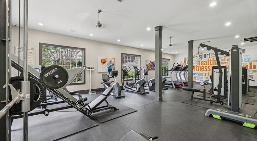 Anderson at Clairmont Image 7