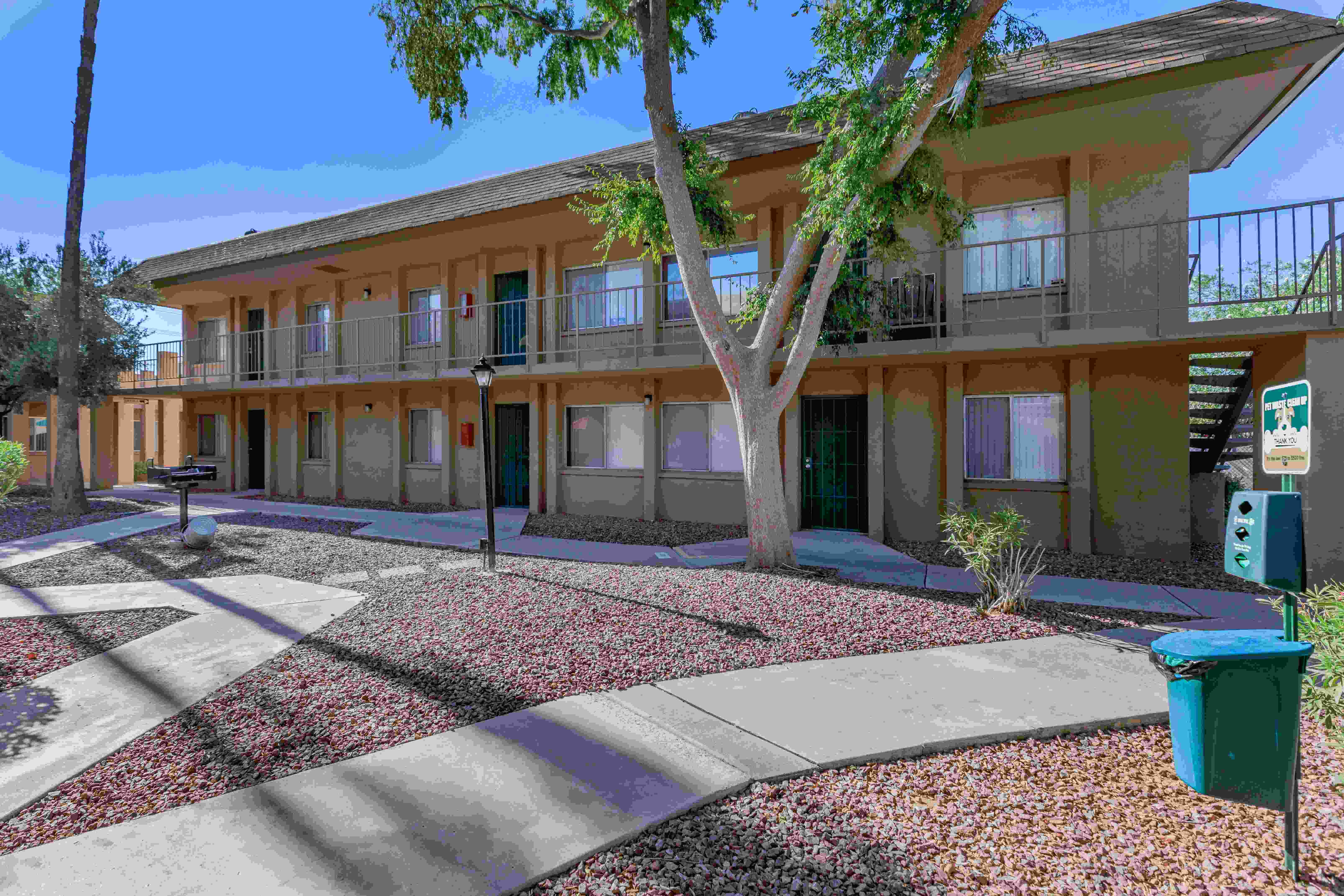 Country Club Terrace Image 21