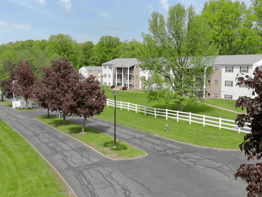 Eastwood Arms Apartments Image 2