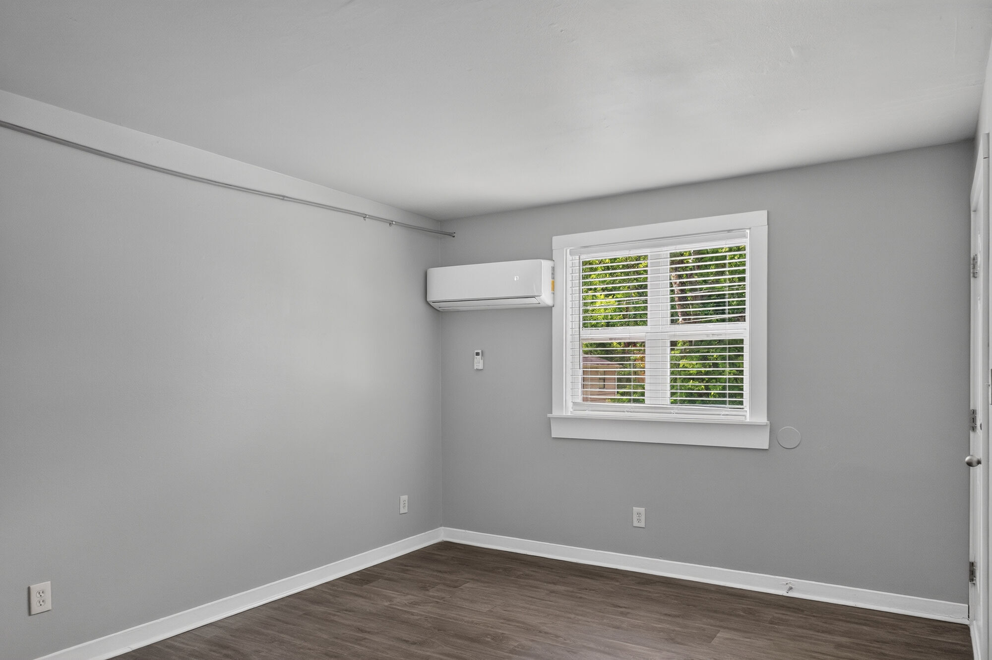 Ridgeside Flats Image 8