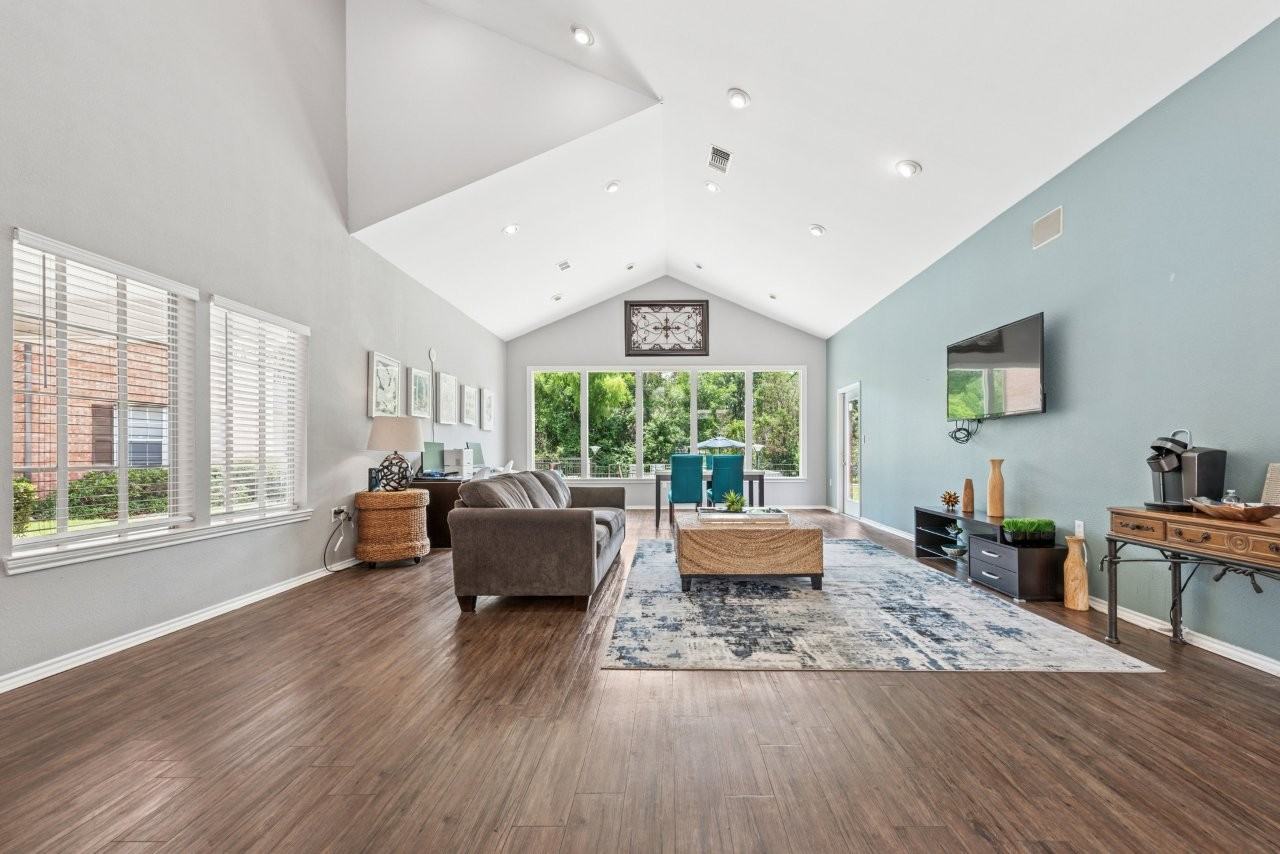 Valley Ridge Image 20