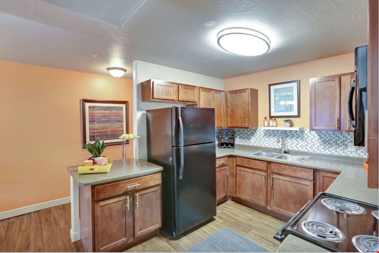 Meadowbrook Station Apartments Image 16