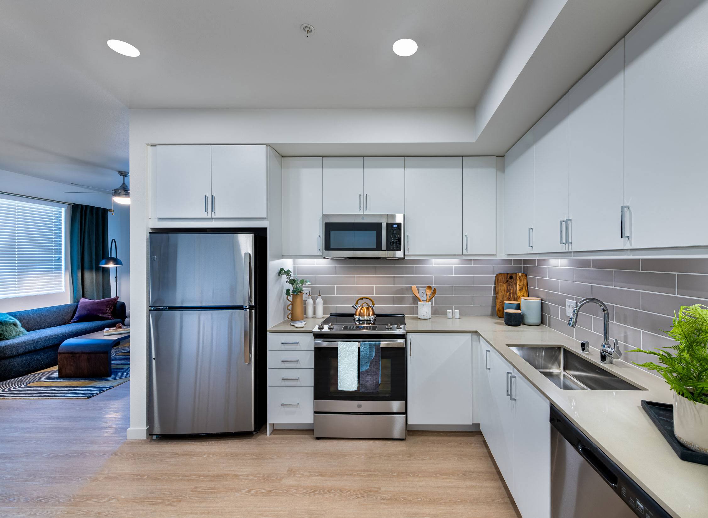 Quartz Countertops & Tile Backsplashes