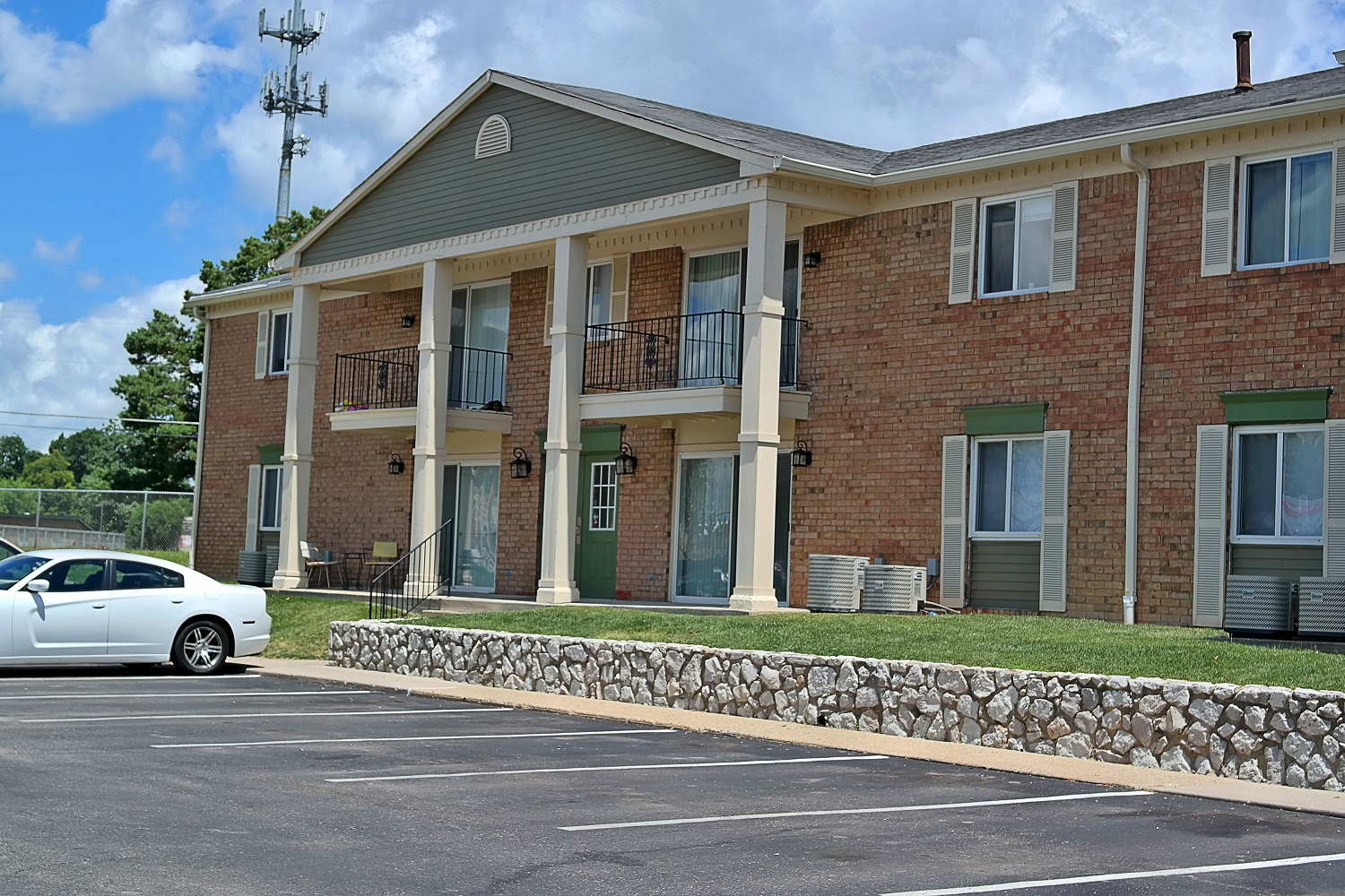 Hermitage Apartments Image 11