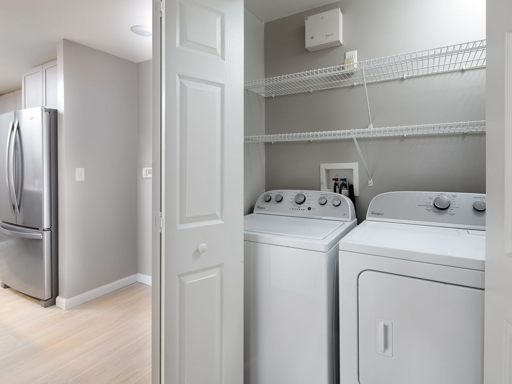 Premier Finish in-home washer/dryer
