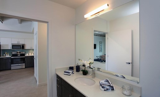 Elements on Third Image 6