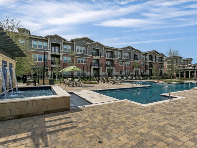 Luxury Swimming Pool Fort Worth