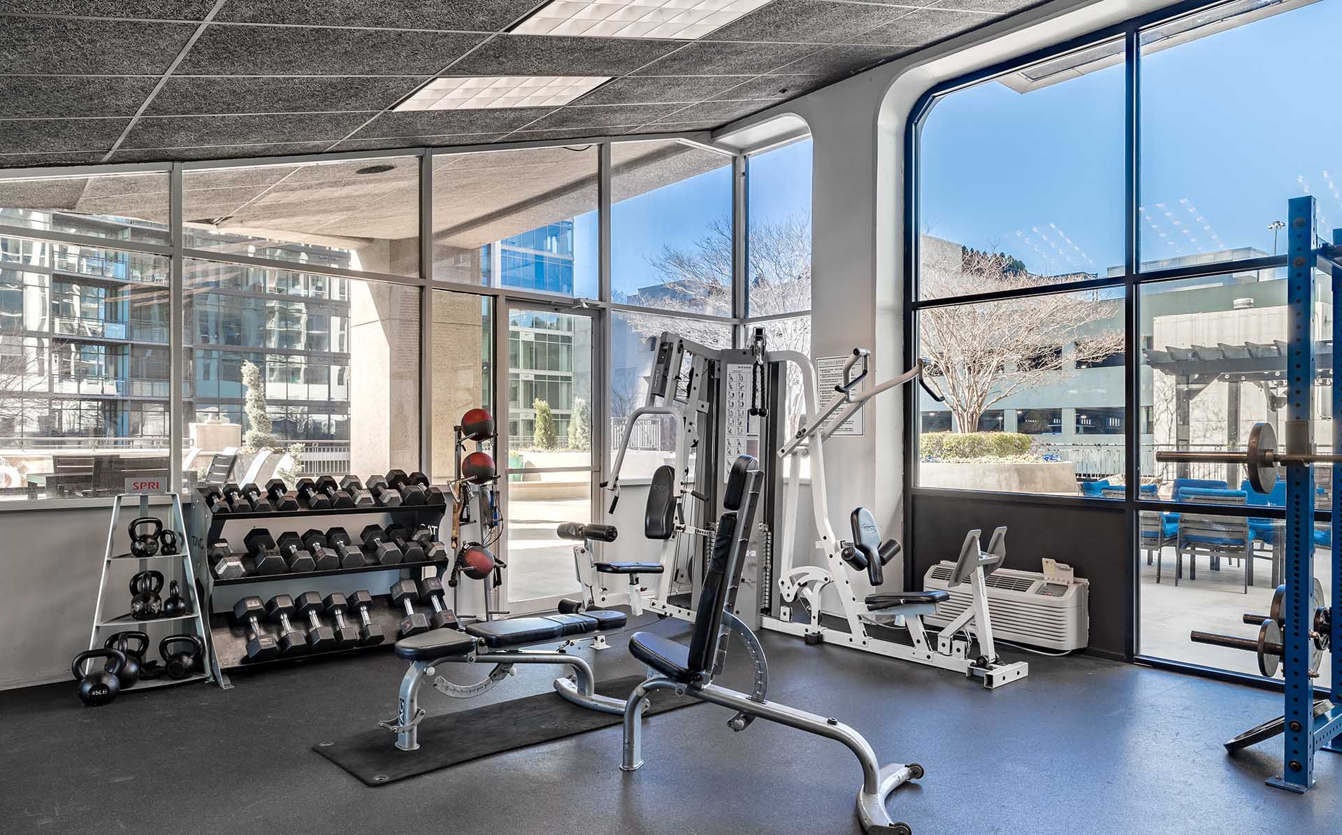 Arts Center Tower Apartments Image 4