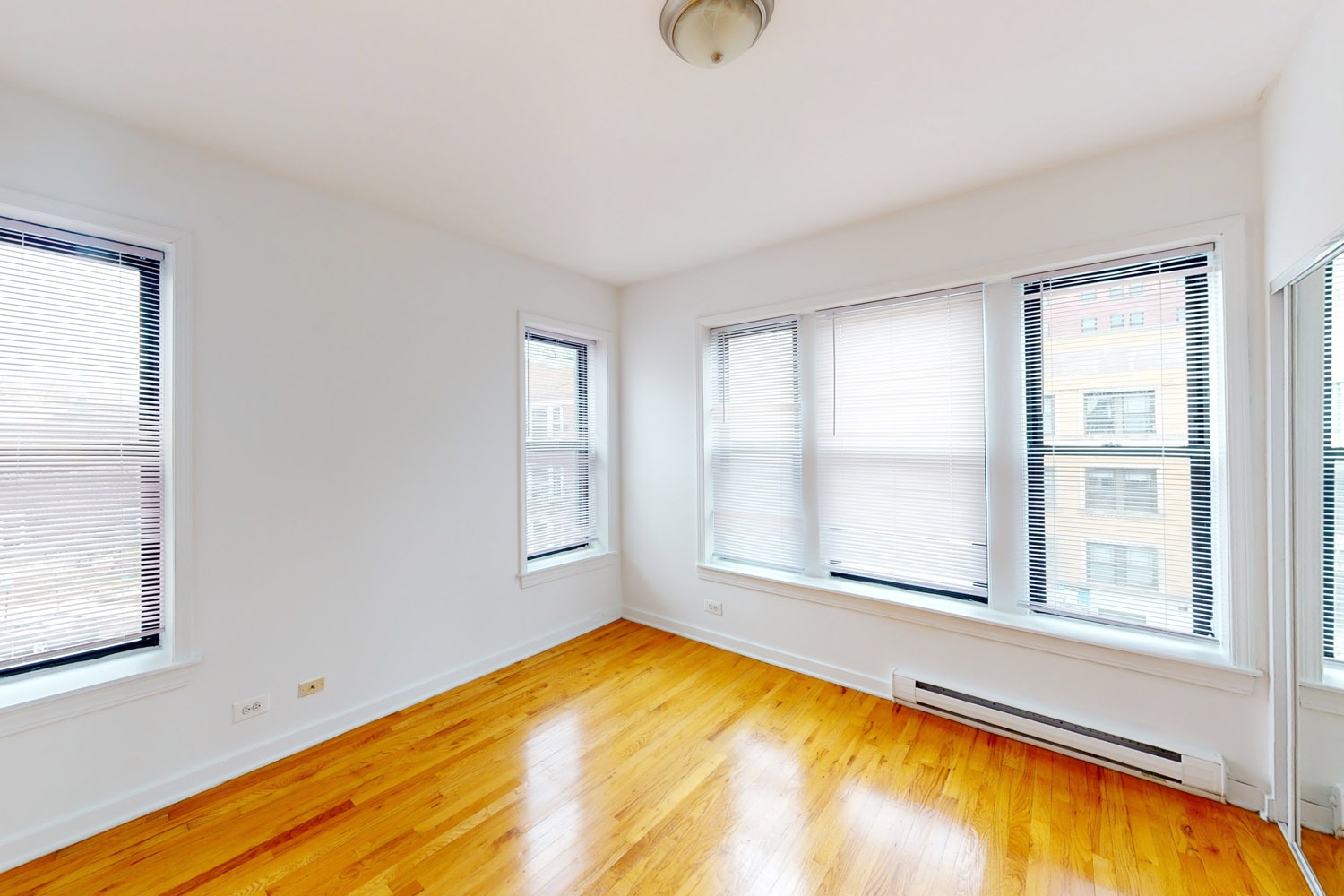 Kenwood Court Image 9