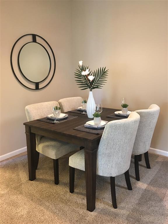 Remington Apartments Image 11